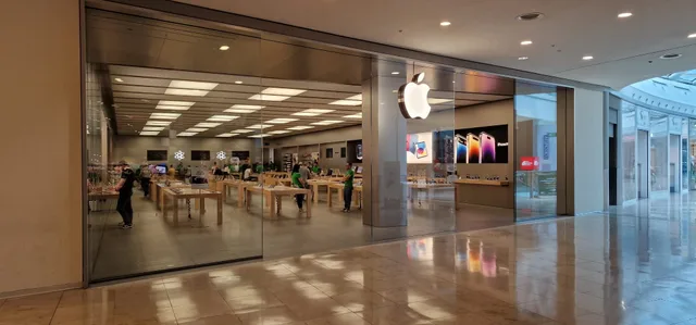 Negozio Apple all'interno di un centro commerciale